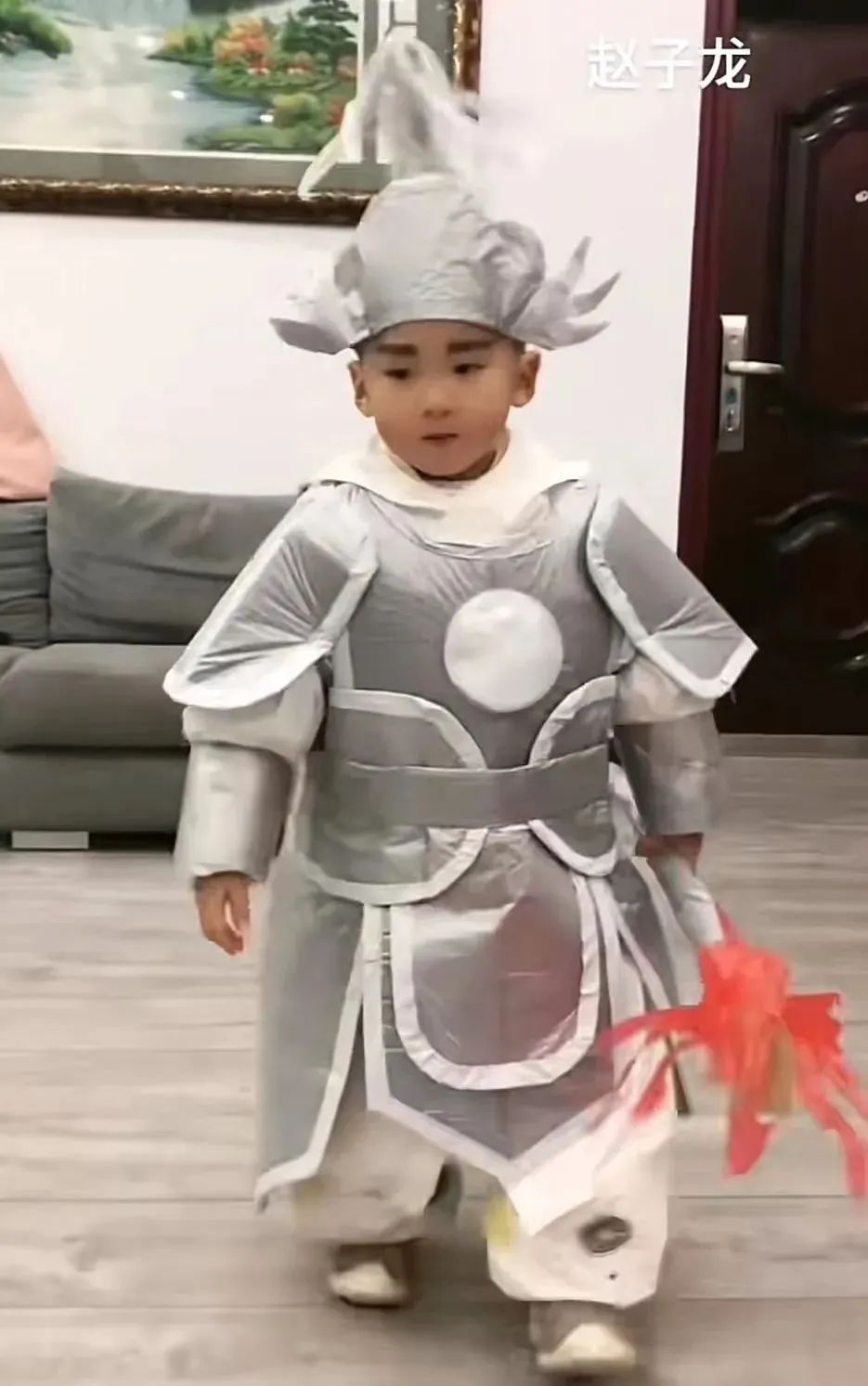 DƬ